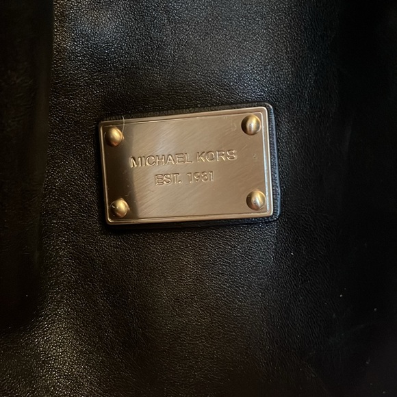 Michael Kors Shoulder Bag Gold Chains - Picture 3 of 6